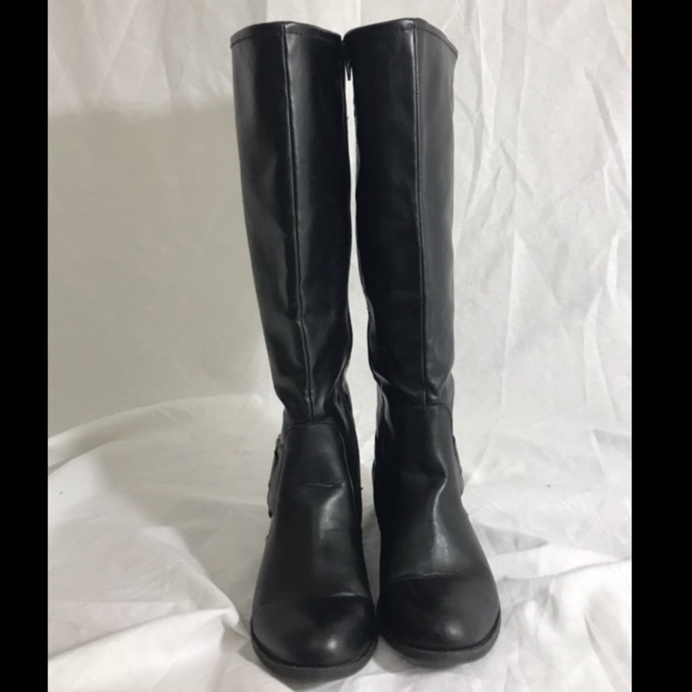 Heeled boots!